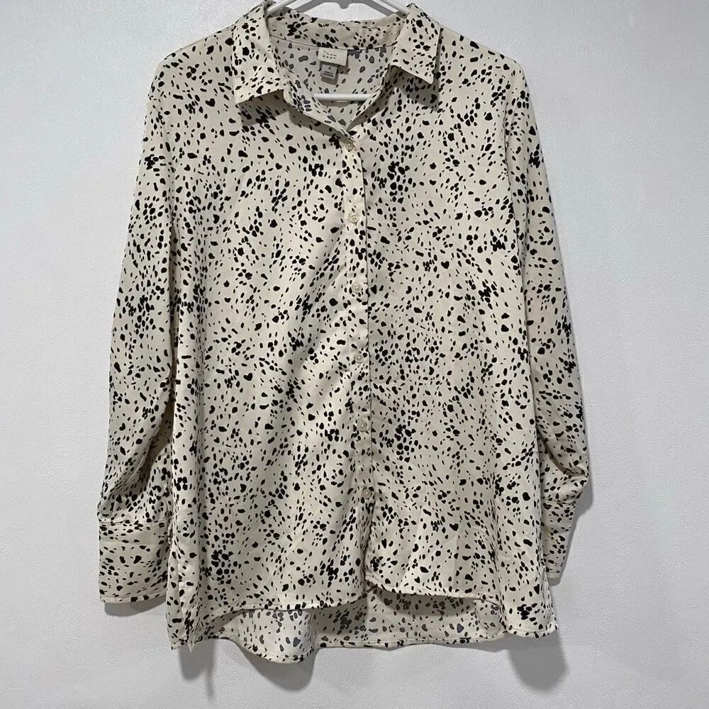 A New Day Dalmatian Dot Print Button-Up Blouse | Size Small